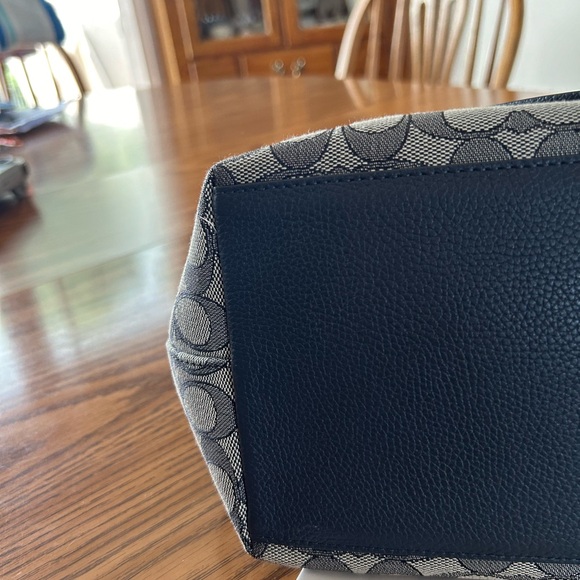 COPY - Coach Signature Jacquard Taylor Tote - Picture 8 of 11